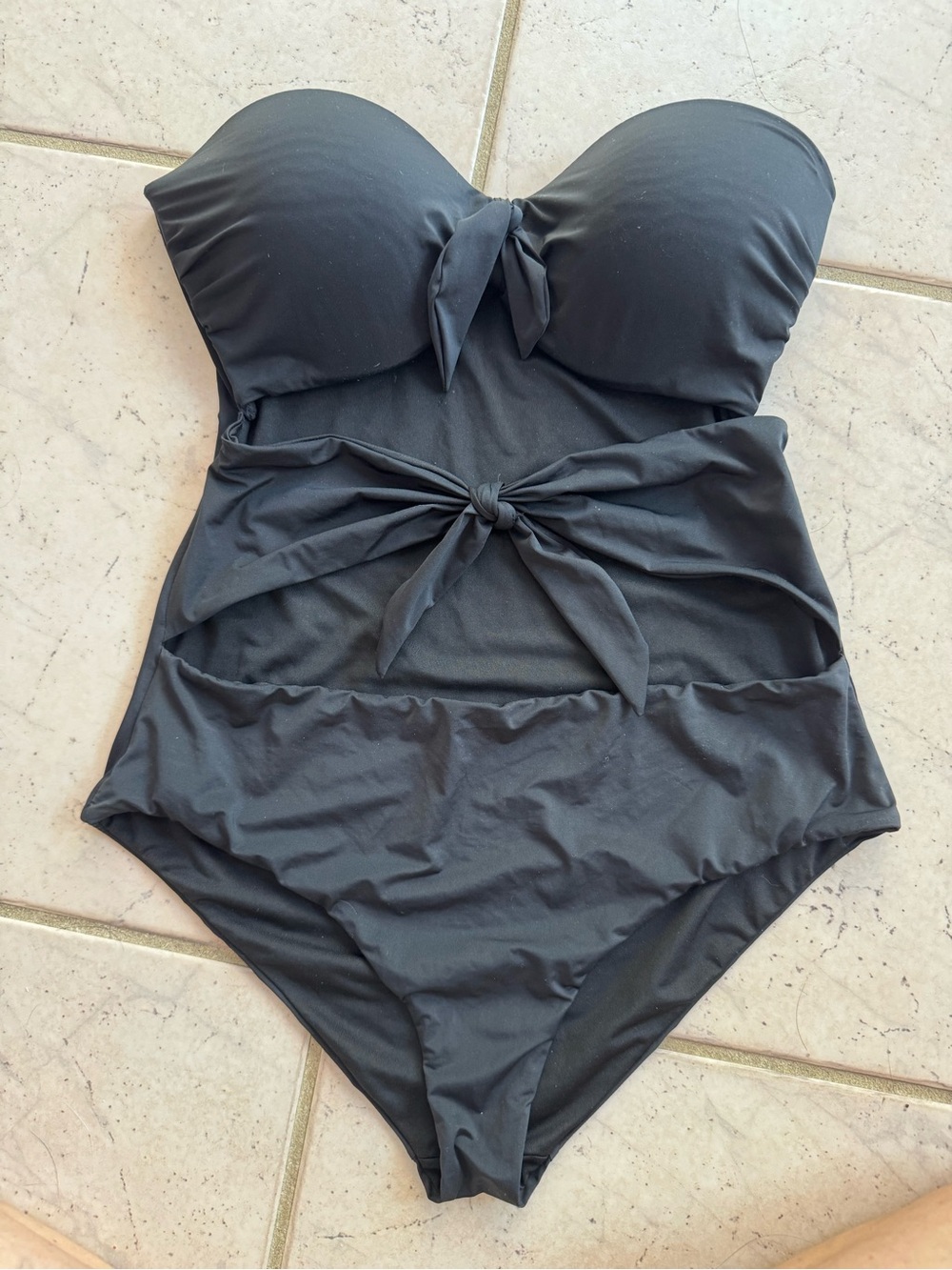 Strapless Black One-Piece Swimsuit with Front Knot Detail